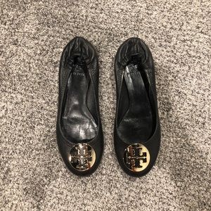 Tory Burch Flats - black with gold hardware